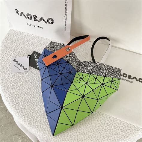bao bao issey miyake fake